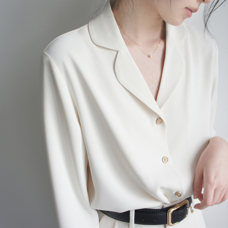 Jojoz Suit Collar Apricot Long-Sleeve Shirt with Vintage Small Floral Buttons, Wrinkle-Resistant, Good Drape, Slim-Fit Top for Women, Spring 2026 Jojoz Suit Collar Apricot Long-Sleeve Shirt with Vintage Small Floral Buttons, Wrinkle-Resistant, Good Drape, Slim-Fit Top for Women, Spring 2026