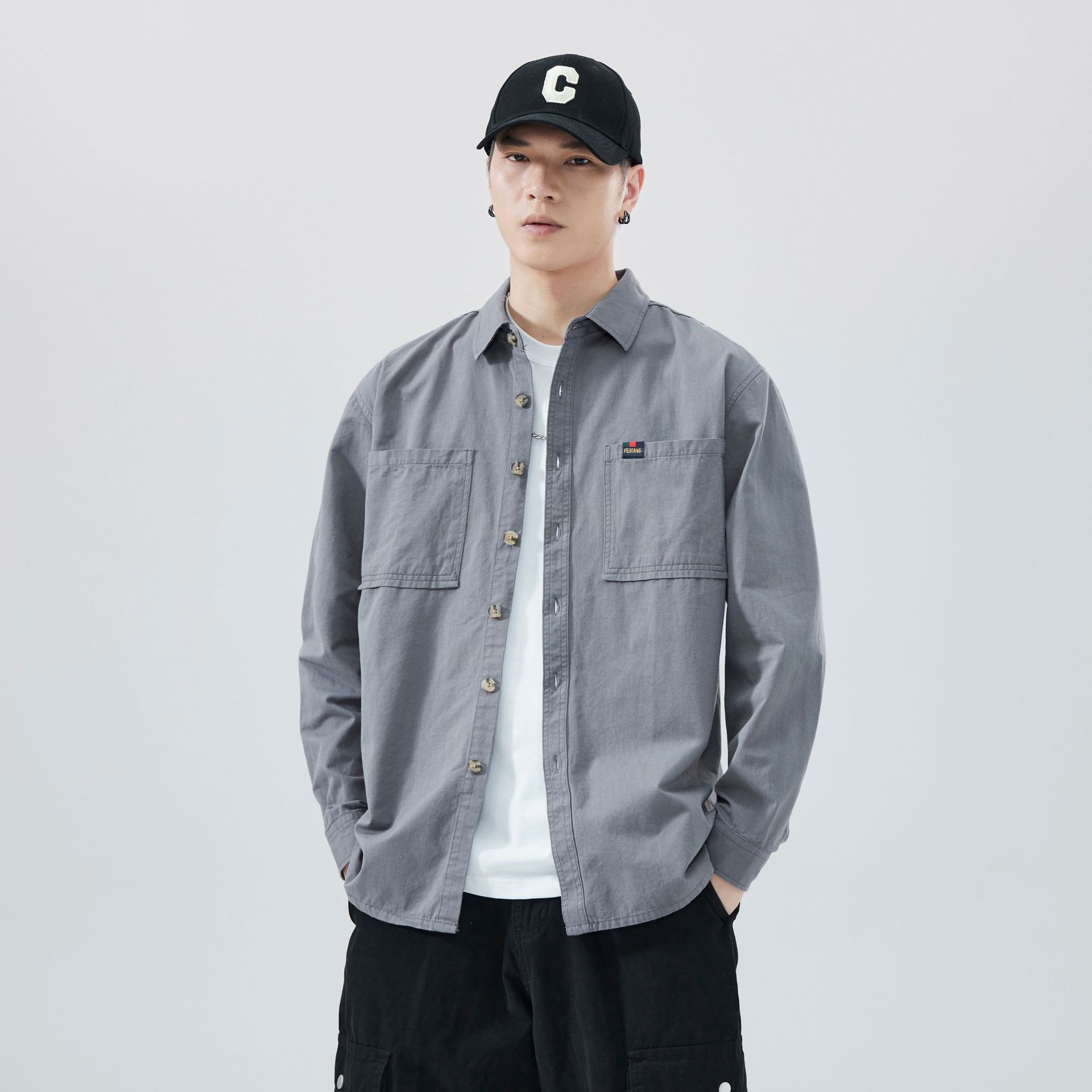 Camisas de fábrica personalizadas de primavera y verano de algodón, mangas largas, herramientas sueltas, bolsillo de doble cuello, estilo americano de alta calidad.