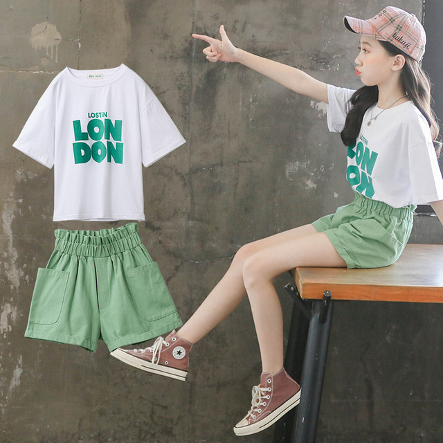 Internet Celebrity Girls Summer Suit, Fashionable 2024 New Trendyy Fashionable Medium and Large Kidsren's Short-Sleeved Shorts Two-Piece Set