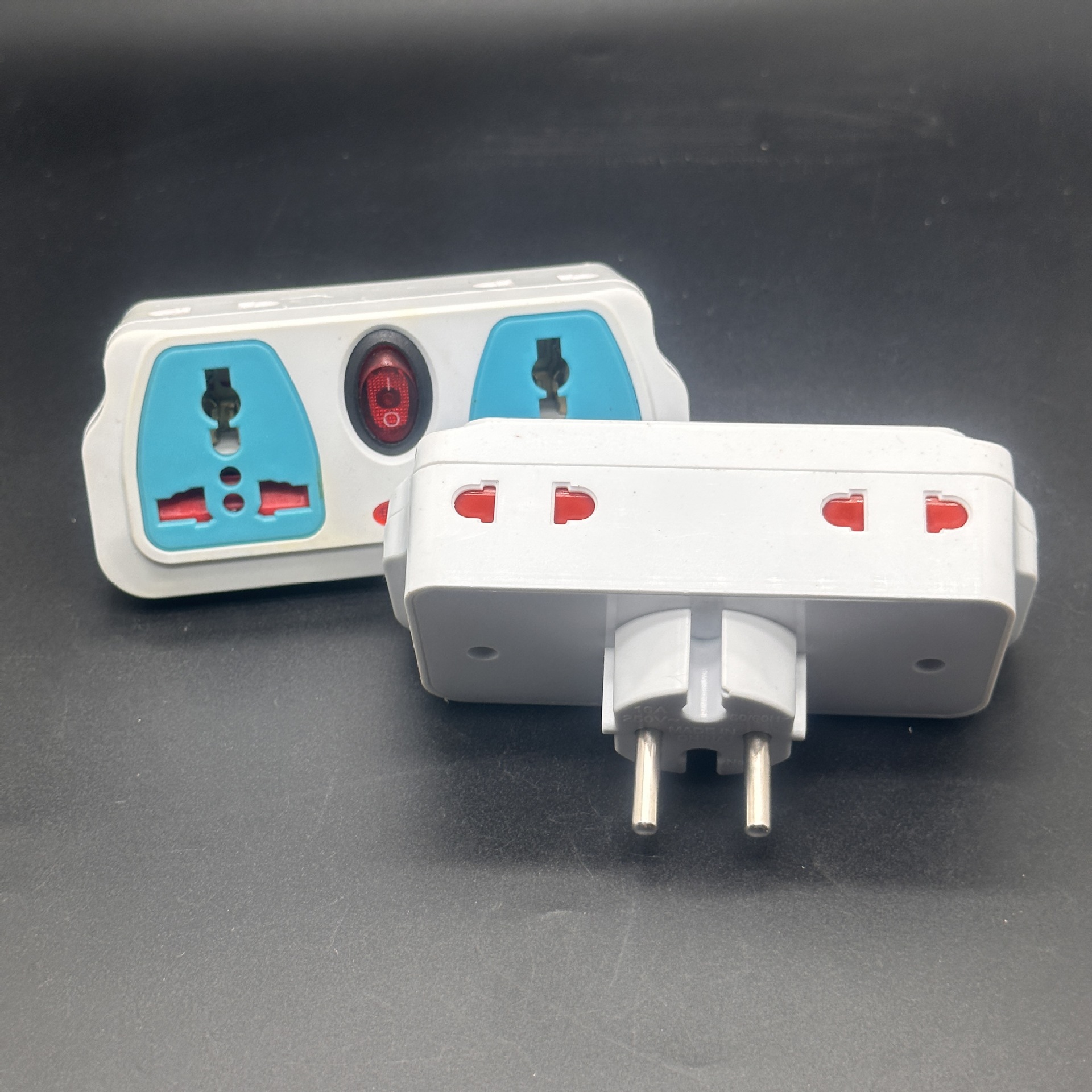 外贸一转三多功能插座  欧标英标转换器旅游适配器排插电源插座