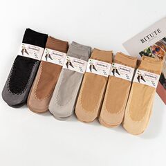 綿の底のストッキングの女性は滑り止めのビロードの短いストッキングの卸売りを防ぎます。