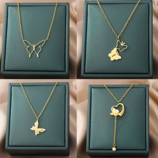 Колье из стали с ажурной бабочкой и сердцем 18k золочение