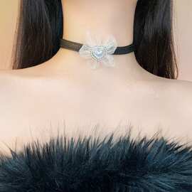 爱心花朵皮革项链女欧美时尚甜美颈链可爱少女气质chocker锁骨链