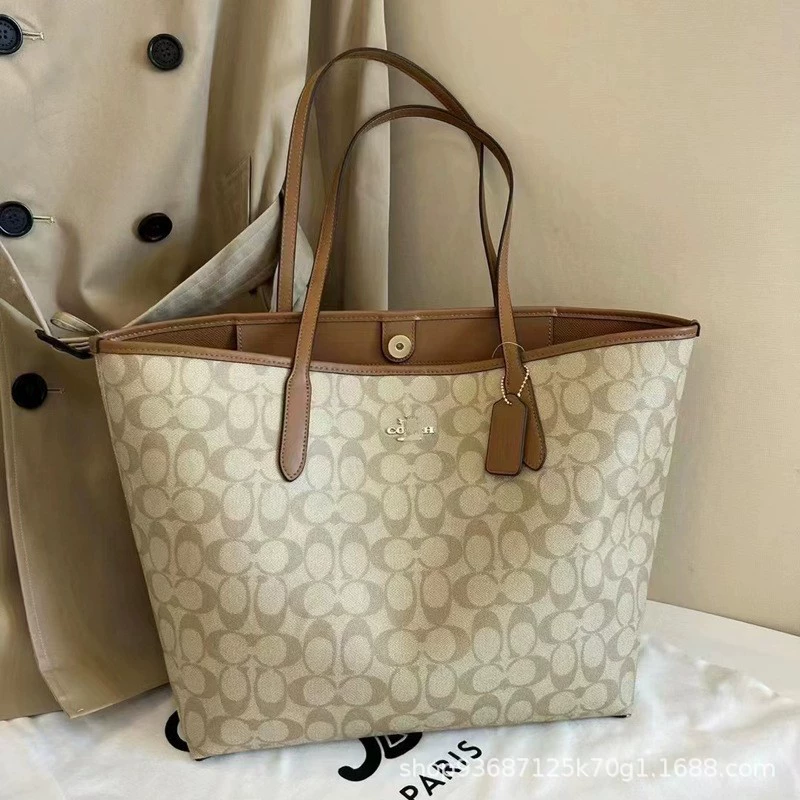 Сумка-тоут (Coach) 33×29×16 см, магнитная застёжка, вместительная сумка через плечо