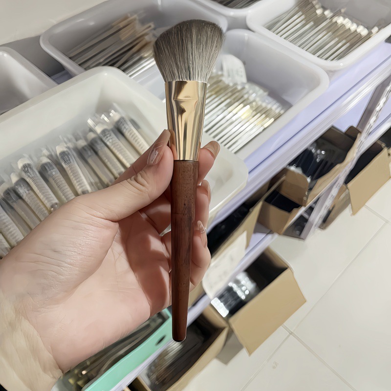 Wool angle contour brush V-face artifact side face shadow jaw contour brush modification fits Cangzhou animal hair