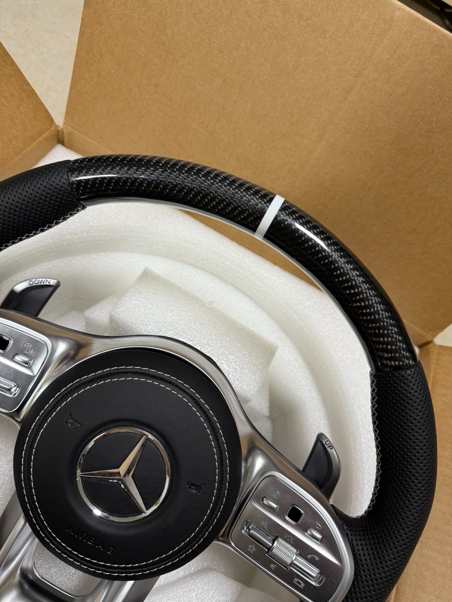 Suitable for Mercedes-Benz AMG steering wheel assembly upgrades and modifications; cross-border supply, factory direct sales, and foreign trade