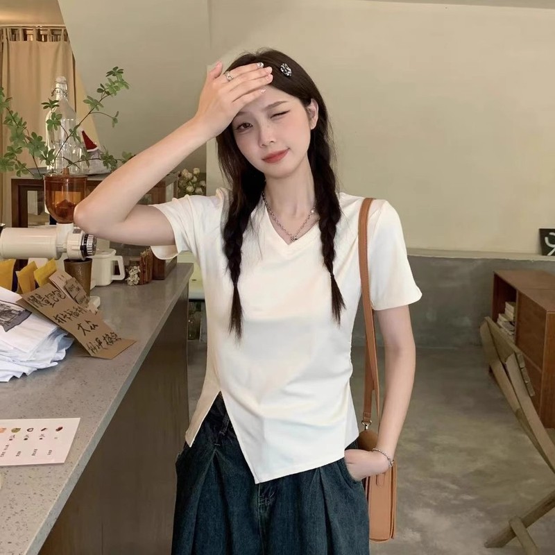 不規則なVネック、お腹を隠すスリット入り、右肩が見える半袖Tシャツ、ぽっちゃりさん向け、着痩せ効果のある半袖トップス、2025年新作|undefined