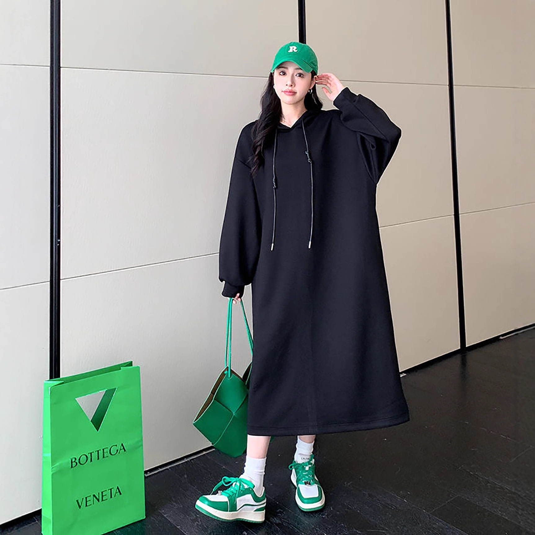 跨境新款2025年胖MM大码减龄宽松长款加绒双口袋开叉双层帽连衣裙