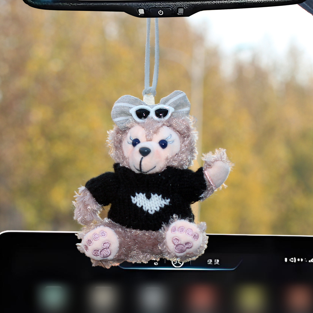 2025 nuevos colgantes de automóviles de peluche lindos muñecas de peluche decoración de automóviles colgantes de espejo retrovisor mujer