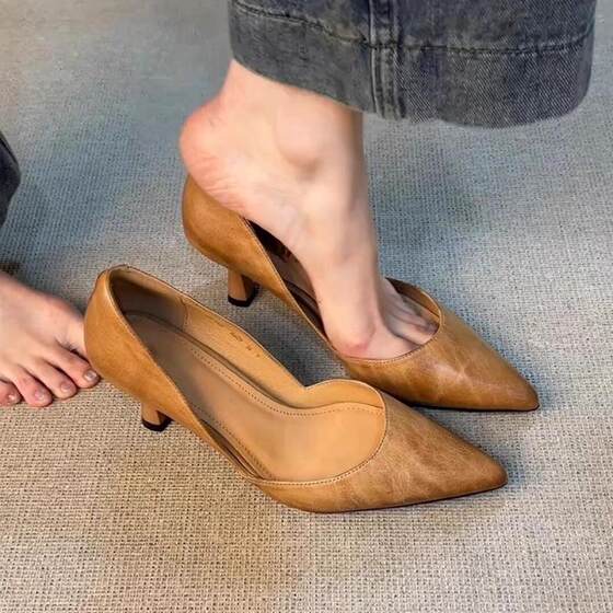 All-match high-heeled shoes women's 2025 spring and summer new one-step retro professional work shoes low-vit pointed-toe temperament single-layer shoes