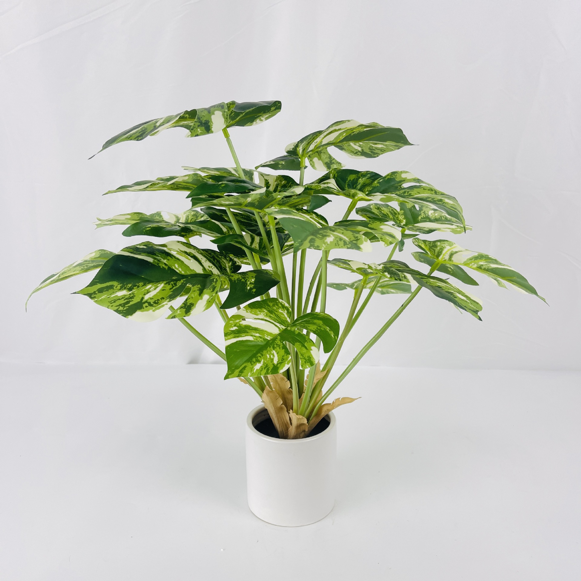 Preferencia personalizada imitación verde imitación flor tortuga árbol roble árbol de hierro viajero de plátano hoja de arpín cola de bambú anchoa