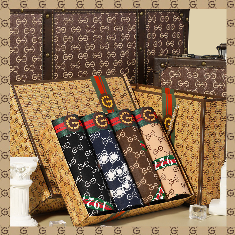 Underwear Wholesale Men's Ice Silk Men's Shorts Seamless Personalized Trendyy Print Gdad Genuine Gift Box Large g Boxer Briefs