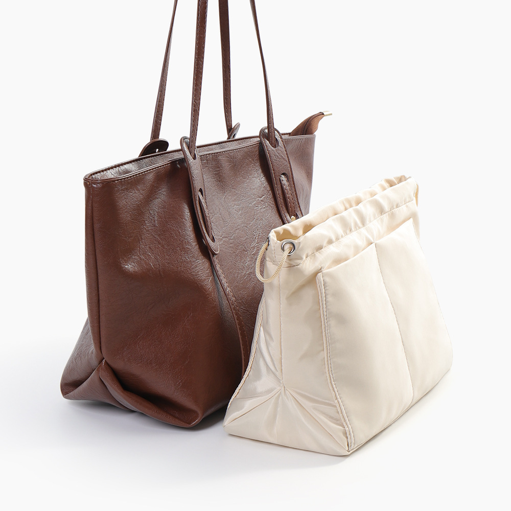 Bolso tridimensional de color sólido, bolso medio, bolso interior, cremallera, tipo de soporte de múltiples compartimentos, bolso medio dividido, bolso de acabado, bolso cosmético de almacenamiento