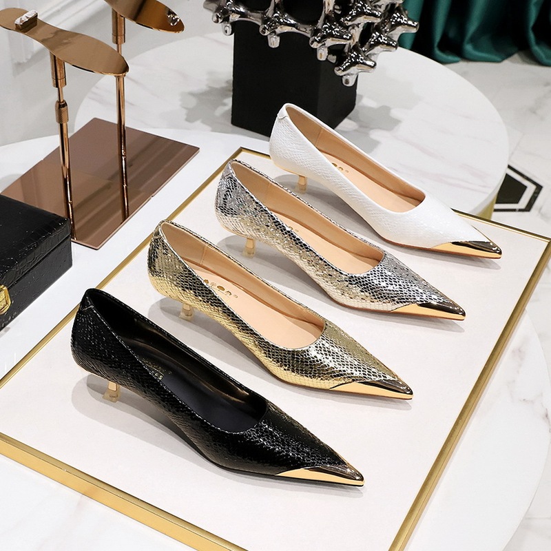 237-29 European and American Style Banquet Women's Shoes Mid-heel Shallow Mouth Metal Pointed Shine Sequin Cloth Snake Pattern Single-layer Shoes Women's Shoes