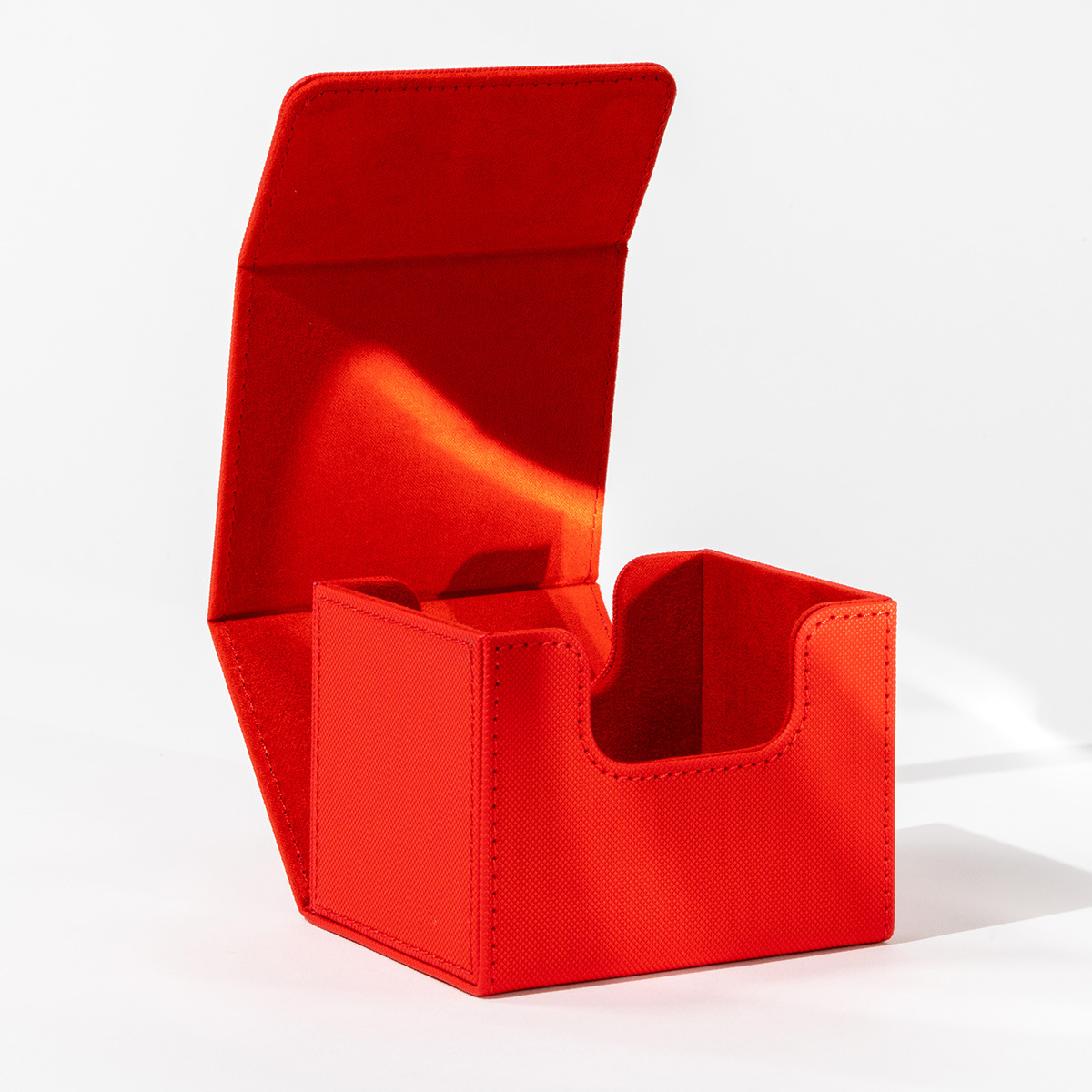 De gama alta de 100 + multi-funcional PU caja de tarjeta de juego de mesa MTG Ultraman tarjeta Bao Ke Meng Wanzhi tarjeta de almacenamiento al por mayor