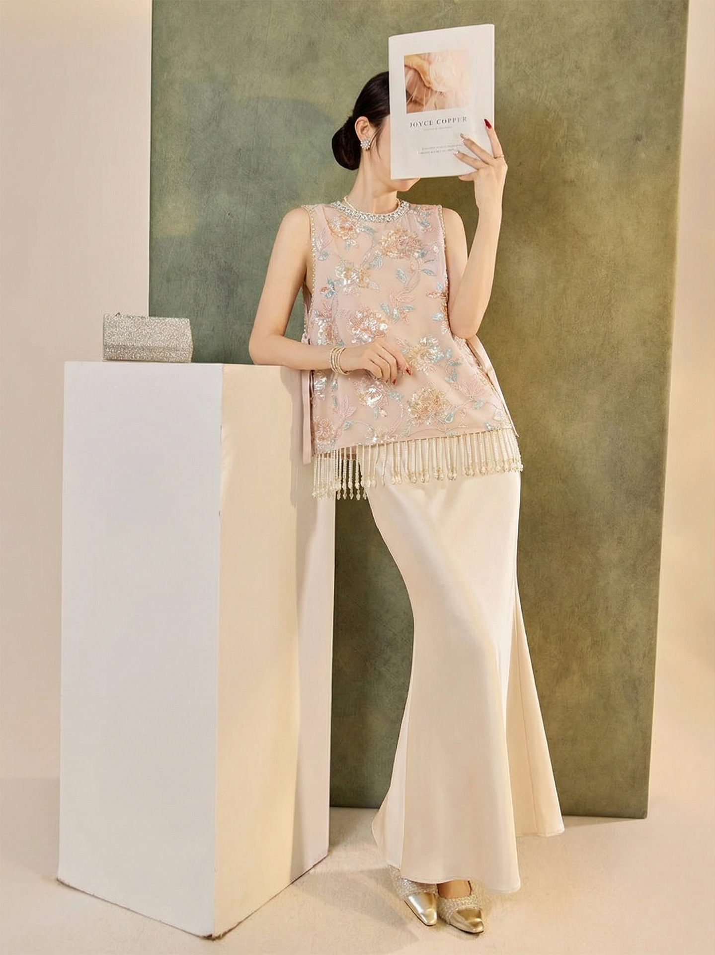 Set áo khoác gile thêu sequin đính cườm + váy sling lụa acetate nữ mùa xuân hè — Áo khoác kaki, Váy sling màu mơ