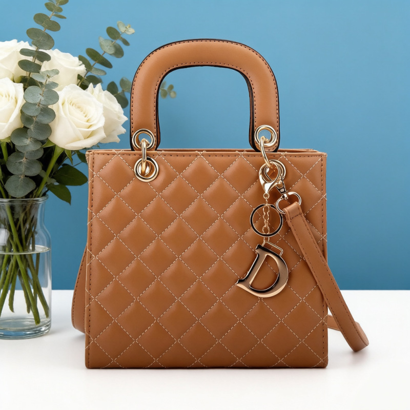 Cross-border women's handbag 2026 new luxury leather pendant tote bag