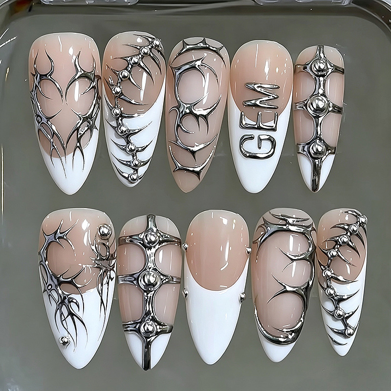 30-piece set of punk metal thorn press-on nails, sweet and cool fake nail patches for hot girls, finished nail art pieces, wholesale 30-piece set of punk metal thorn press-on nails, sweet and cool fake nail patches for hot girls, finished nail art pieces, wholesale