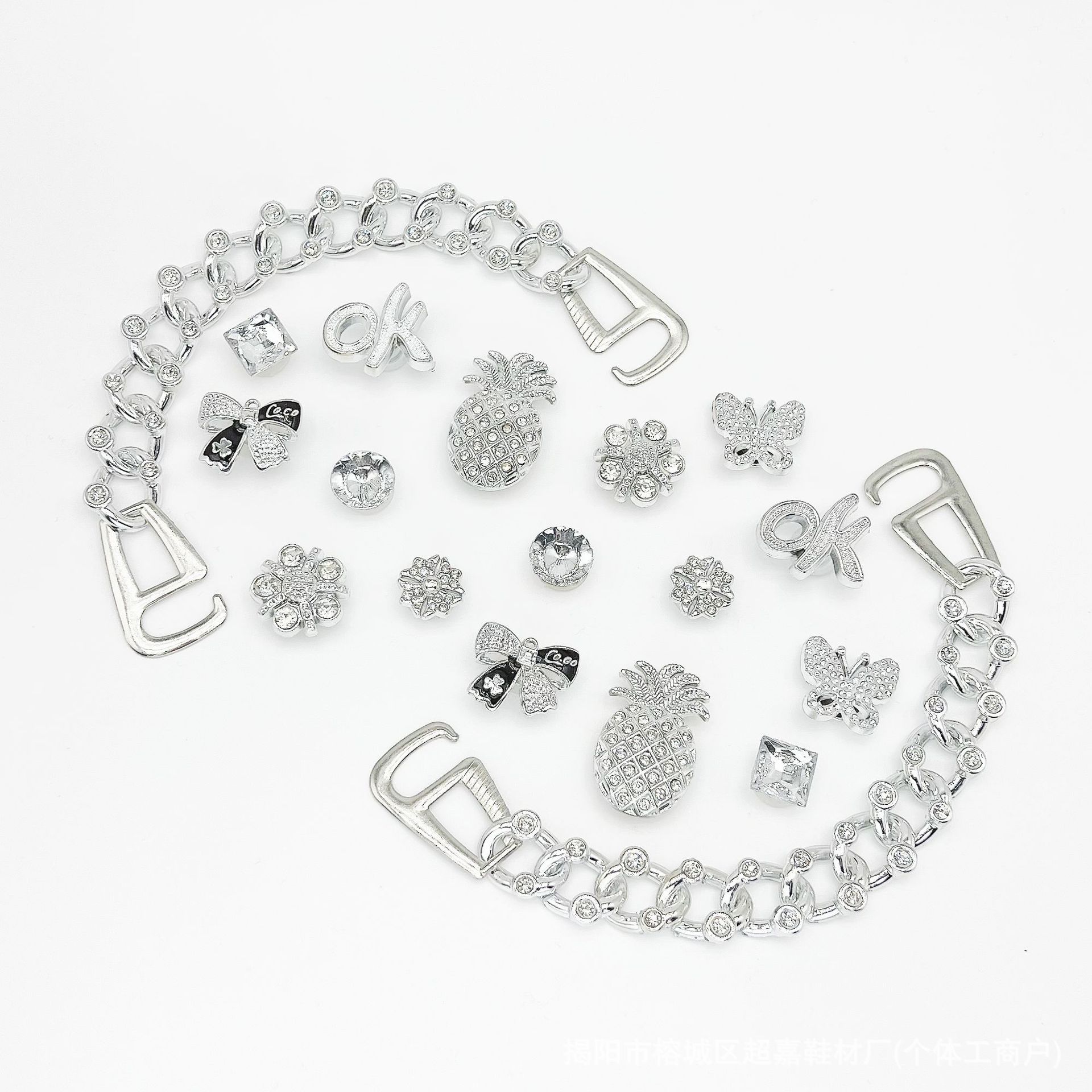 CJ-162 Piña con lazo plateado