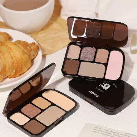 Eye shadow, face blush, six colors