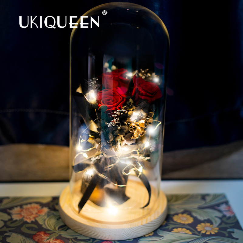 Yunnan Naxi Queen eterna flor cubierta de vidrio ramo decoración del paisaje al por mayor Rosa fresca suministro directo transfronterizo