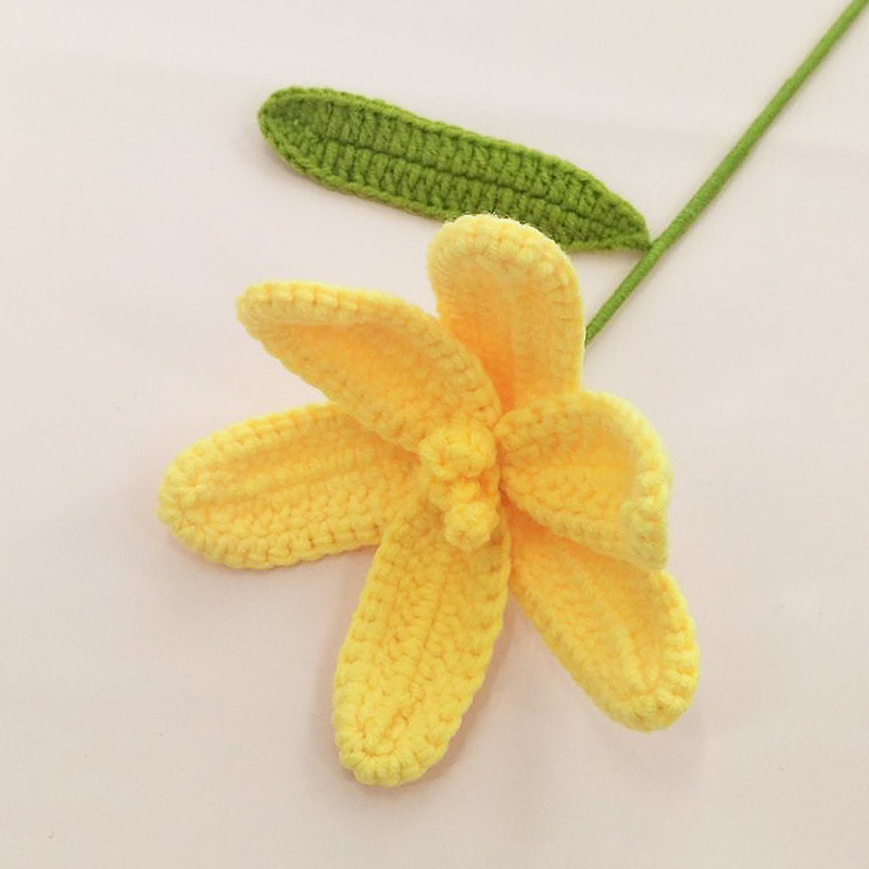 Producto terminado-tulipán abierto amarillo dorado