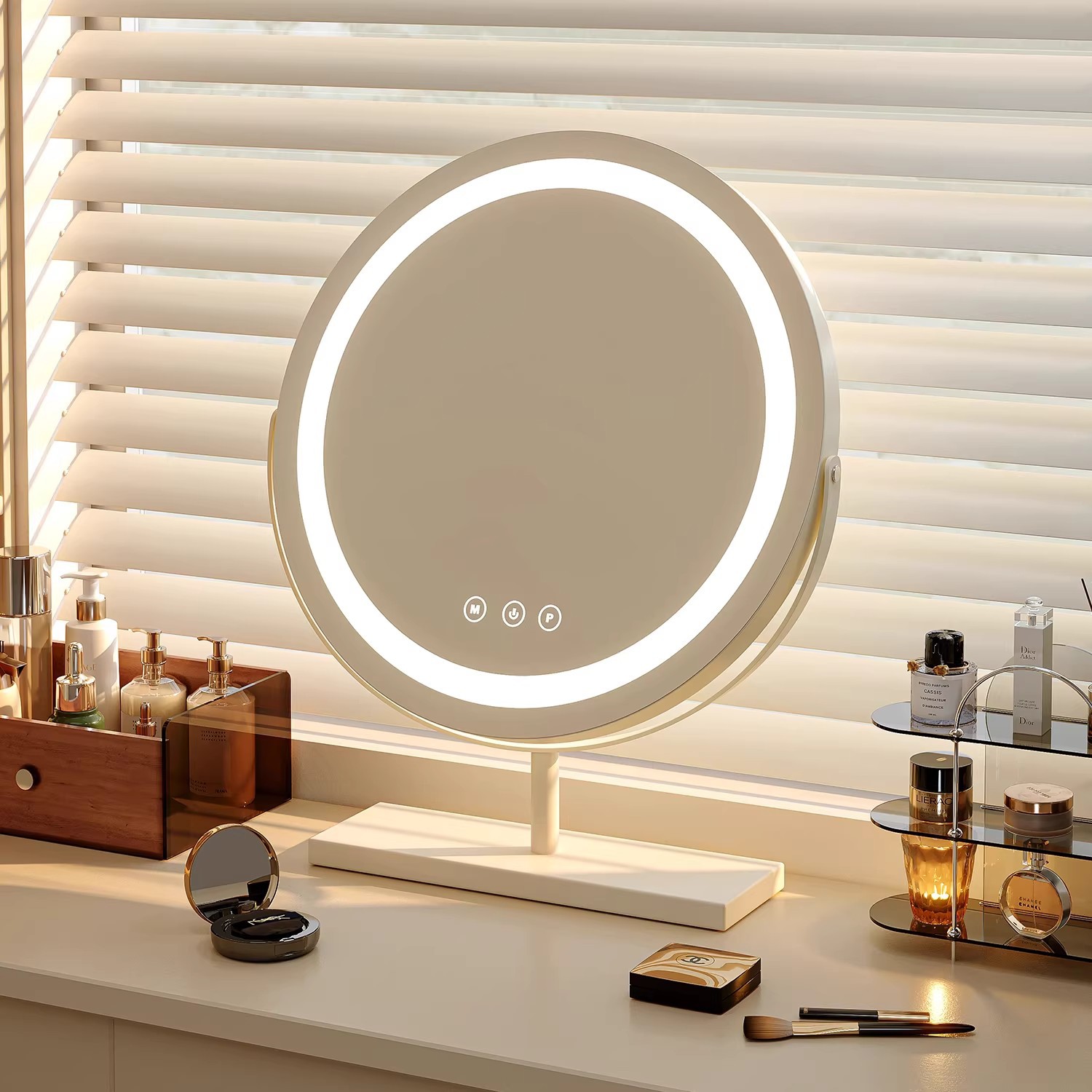 Espejo de vestir Espejo de escritorio Espejo de maquillaje Espejo de maquillaje Espejo de maquillaje del dormitorio principal Espejo de maquillaje LED con lámpara