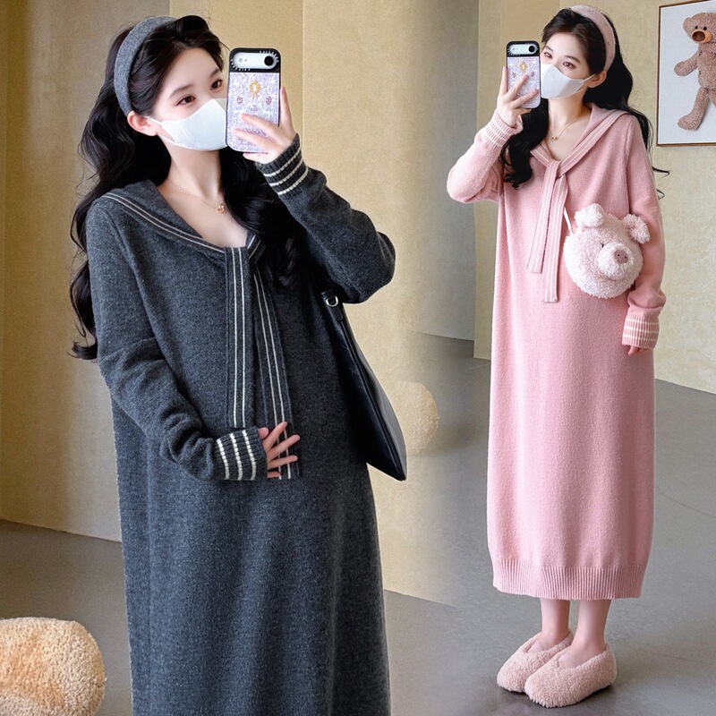 Maternity dress, 2026 autumn/winter collection, navy collar, preppy style, cute and youthful, light pink knitted long dress
