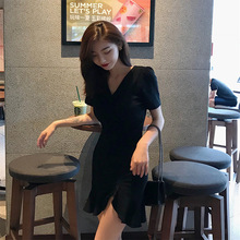 不规则连衣裙女韩版女装修身V领短袖小黑裙高腰包臀裙子一件代发