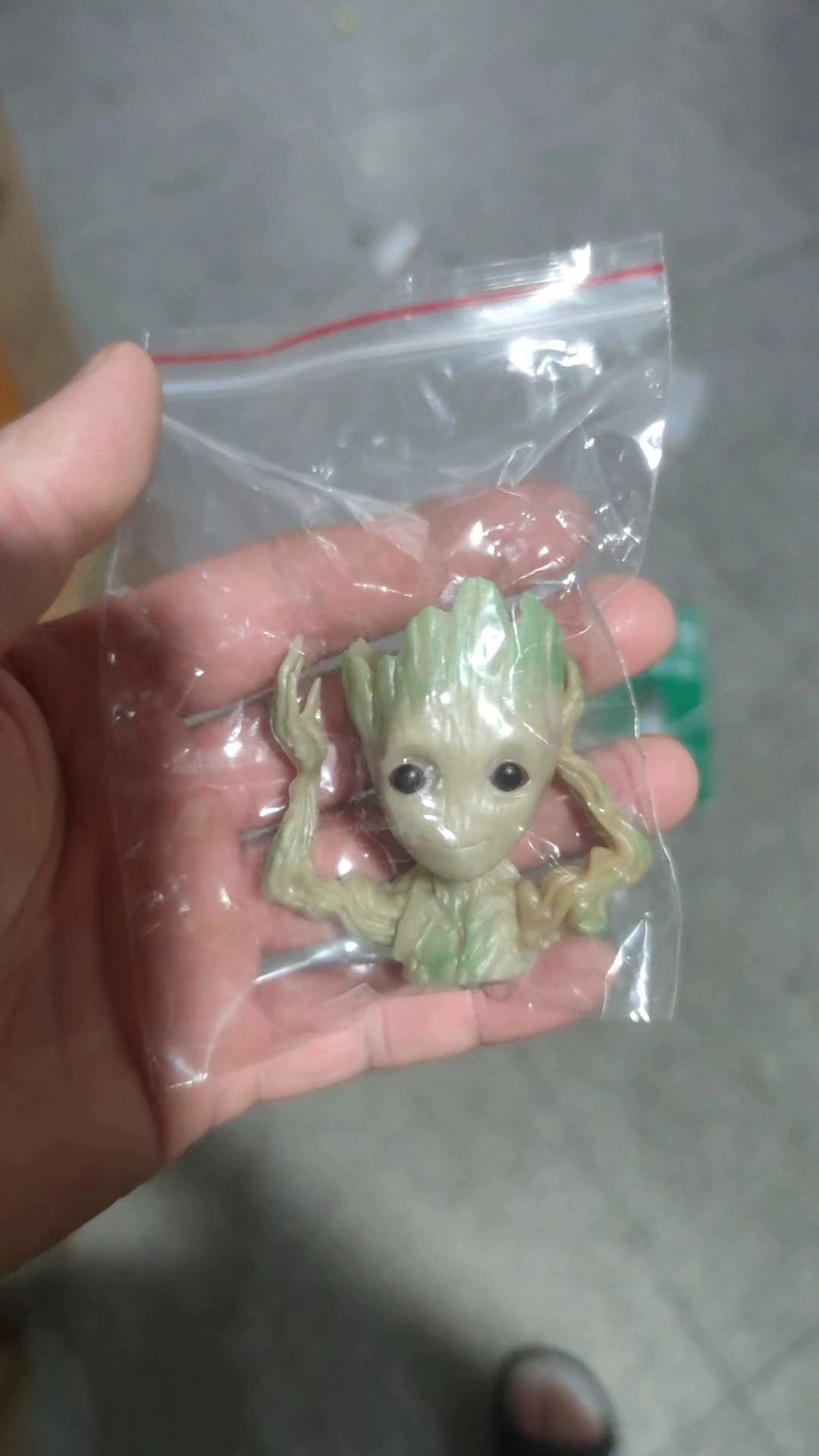 Мини-цветочный горшок-фигурка (Galax Guard Groot), 5 см — милые декоративные игрушки: гнездо для птиц и положение рук
