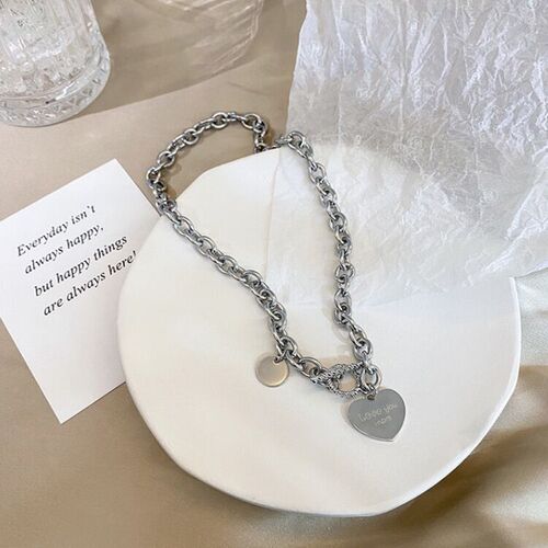 European and American ins cold style letters love pendant collarbone chain necklace women hip-hop niche design sense necklace accessories