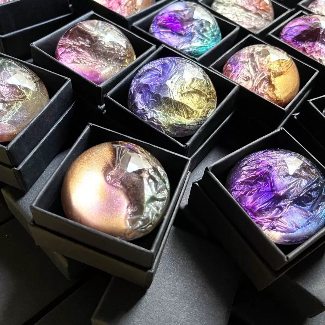 厂家直供宝石皂星空皂精油皂沐浴洁面珠光香氛植物素食水晶皂定制