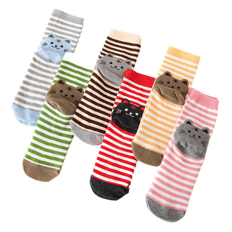 Calcetines lindos calcetines de las mujeres de otoño e invierno de las mujeres calcetines calientes una variedad de calcetines de longitud media de la pantorrilla de rayas animales opcionales