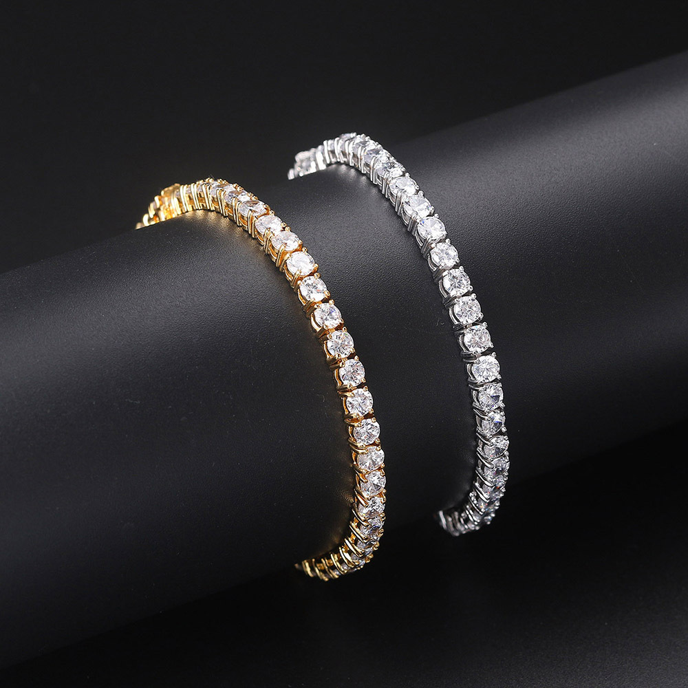 Oversized Sculptural Clear Acrylic Clip-on Earrings Modern Style_voghion.com