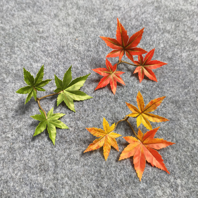 Single Piece of Small Maple Leaf, Plastic Three-Pronged Glued Fake Maple Leaf for Soft Decoration, Inserted into Large Tree Branches, Red, Yellow, and Green Fake Maple Leaves
