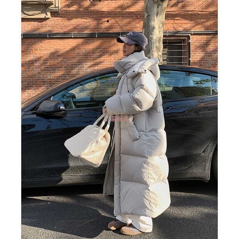 Black Extra-Long down Jacket for Women, New Winter Style, Over-The-Knee and Ankle Length, Thick Quilted Coat Black Extra-Long down Jacket for Women, New Winter Style, Over-The-Knee and Ankle Length, Thick Quilted Coat