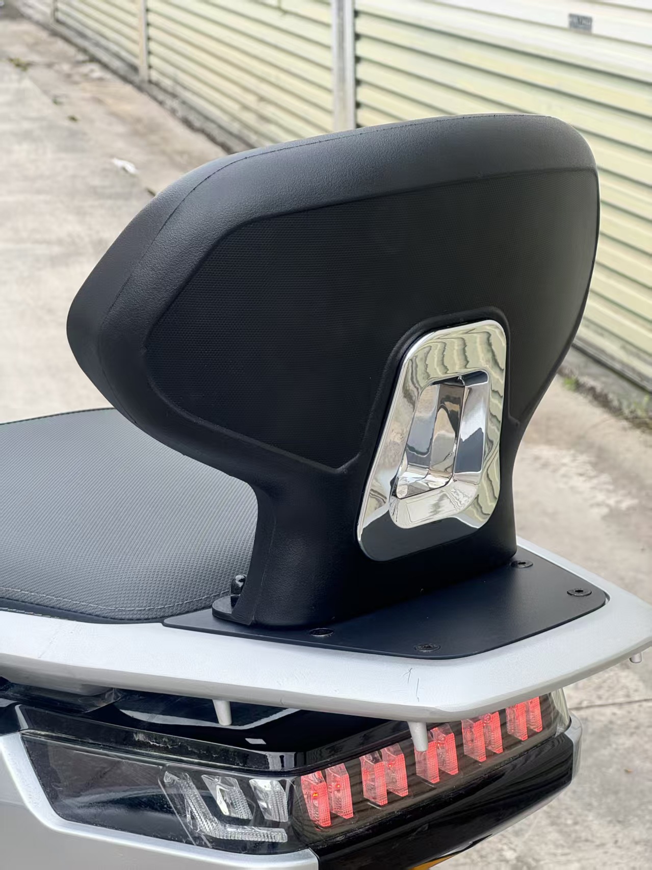 Suitable for Honda NWG150, PU foam self-curing backrest motorcycle accessory, non-destructive installation, scratch-resistant
