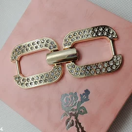 饰品配件;胸针;腰部配件