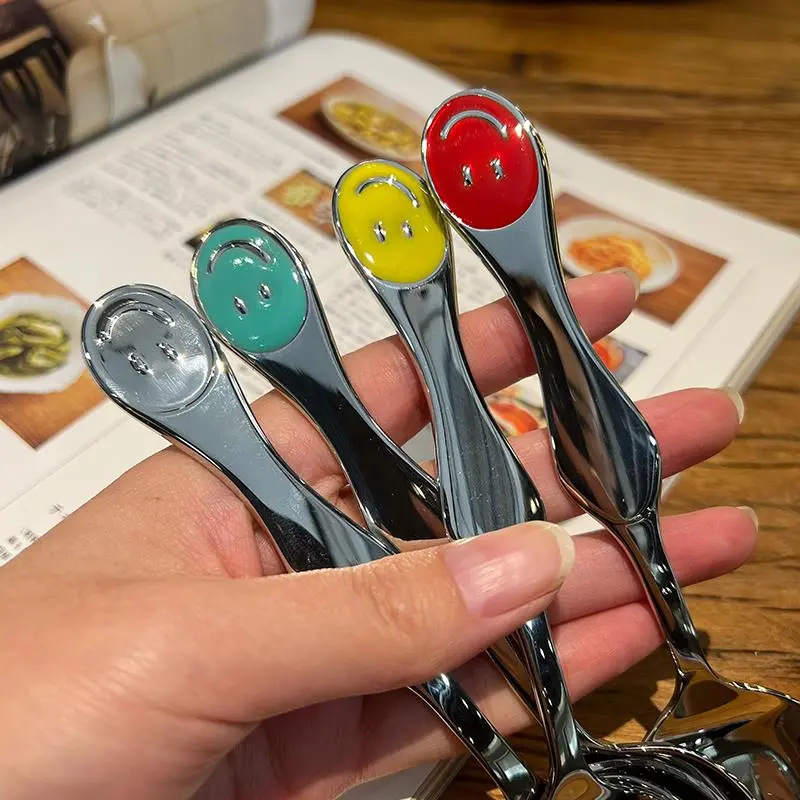 Cuchara de postre con smiley de acero inoxidable pulido_voghion.com