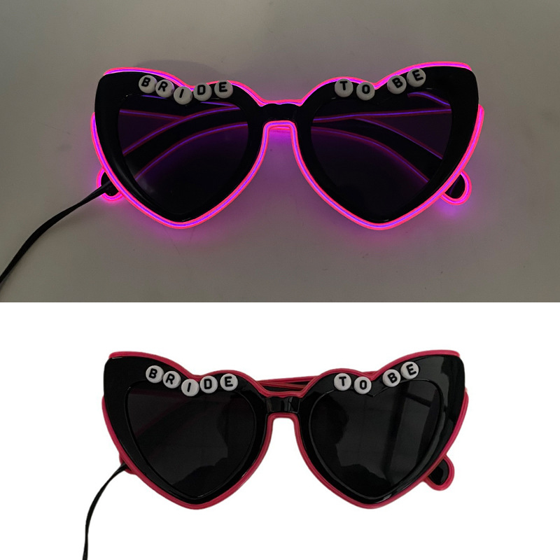 Nuevas gafas de sol luminosas de corazón de melocotón LED para hombres, gafas de amor de fiesta europeas y americanas transfronterizas, gafas de sol de moda callejera para damas
