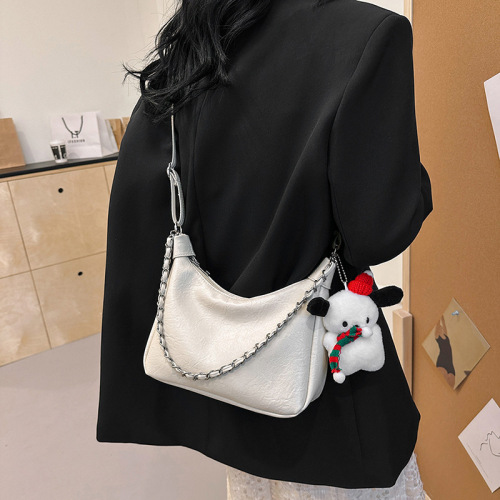 2024 New Aesthetic Bag Women's Tote Bag Large Capacity Casual Chain Shoulder Spring Personalized Crossbody Commuting Bag