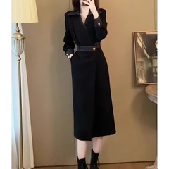 赫本风时尚收腰显瘦连衣裙女秋冬新款大码胖MM黑色显瘦百搭长裙子