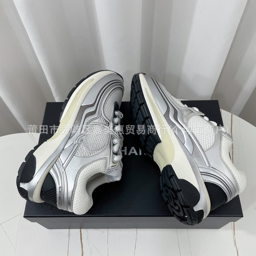 Zapatillas deportivas originales exclusivas europeas y americanas para hombre y mujer, modelo 530SG, con aumento de altura interno, estilo retro clásico, tipo 'dad shoes'.