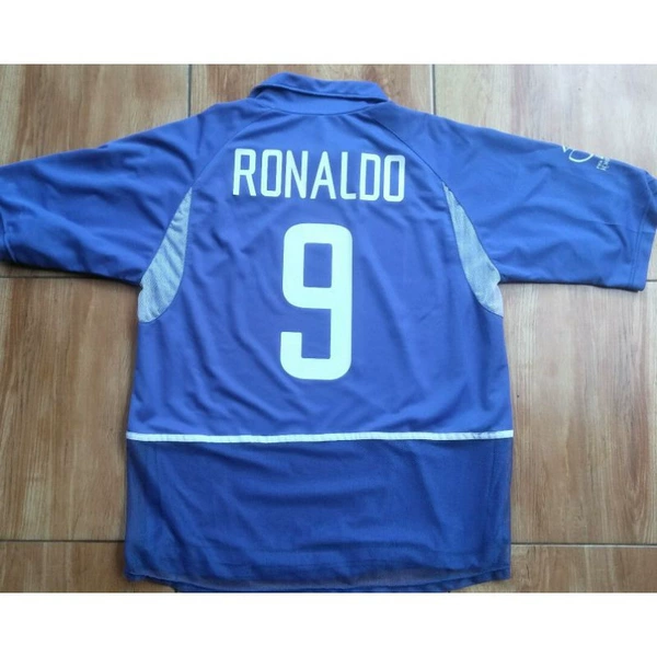 2002 Brazil away number 9