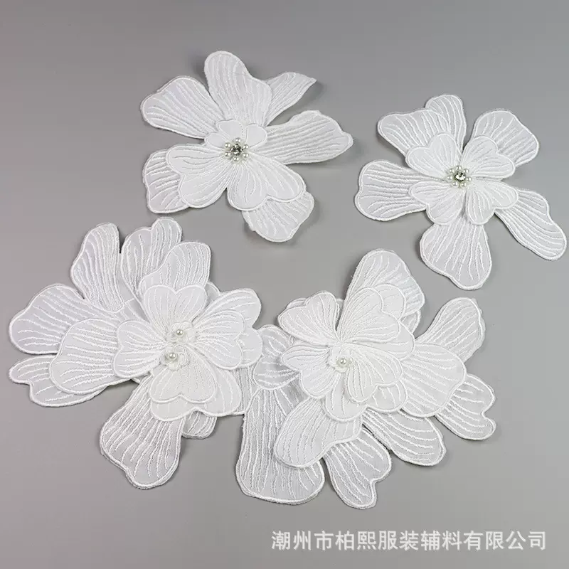 柏熙纯色T恤羊毛衫V领重工花瓣钉珠胸花百搭法式花边毛线蝴蝶胸花