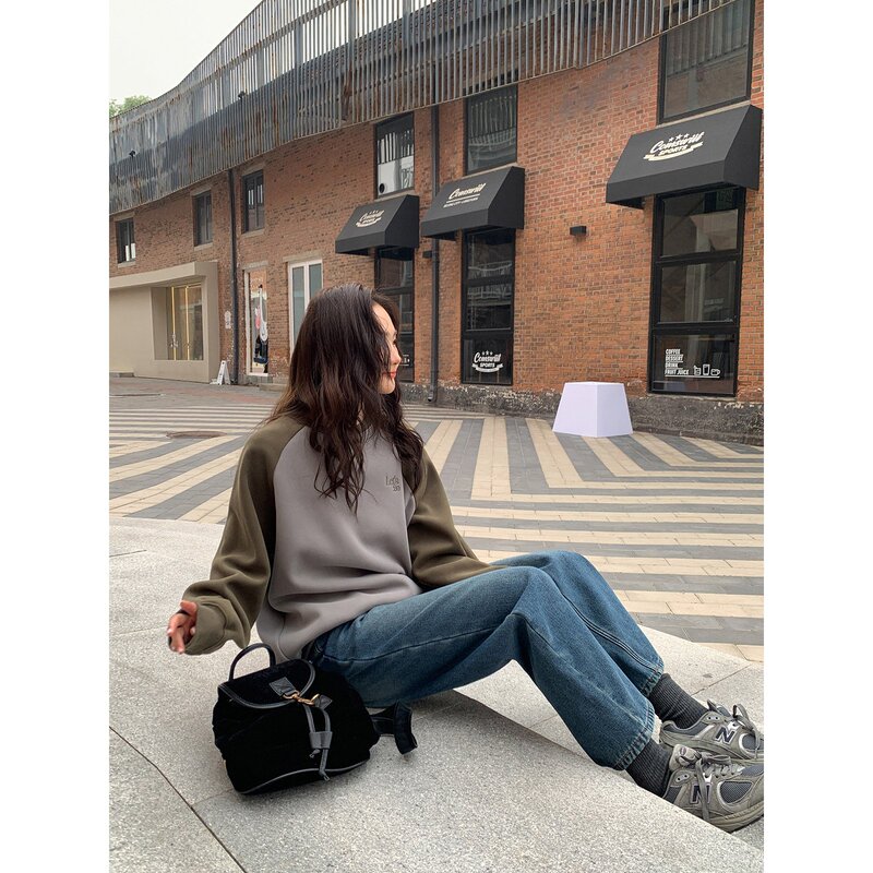 Vintage Fleece-Lined Jeans for Women, Autumn/Winter 2026 New Style, Petite High-Waisted Loose Straight-Leg Pants Vintage Fleece-Lined Jeans for Women, Autumn/Winter 2026 New Style, Petite High-Waisted Loose Straight-Leg Pants