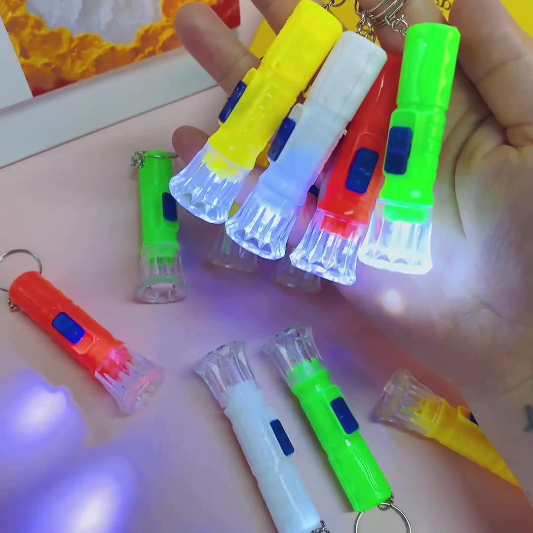 Мини-маленькая электрическая лампа, маленький фонарик, светодиодный пластиковый маленький фонарик, красочная ручная лампа, светящиеся детские уличные маленькие игрушки