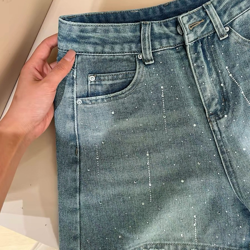 Light-Colored Rhinestone Wide-Leg Denim Shorts for Women, Summer New Style, Plus-Size, Loose Fit, Slimming, High-Waisted A-Line Hot Pants
