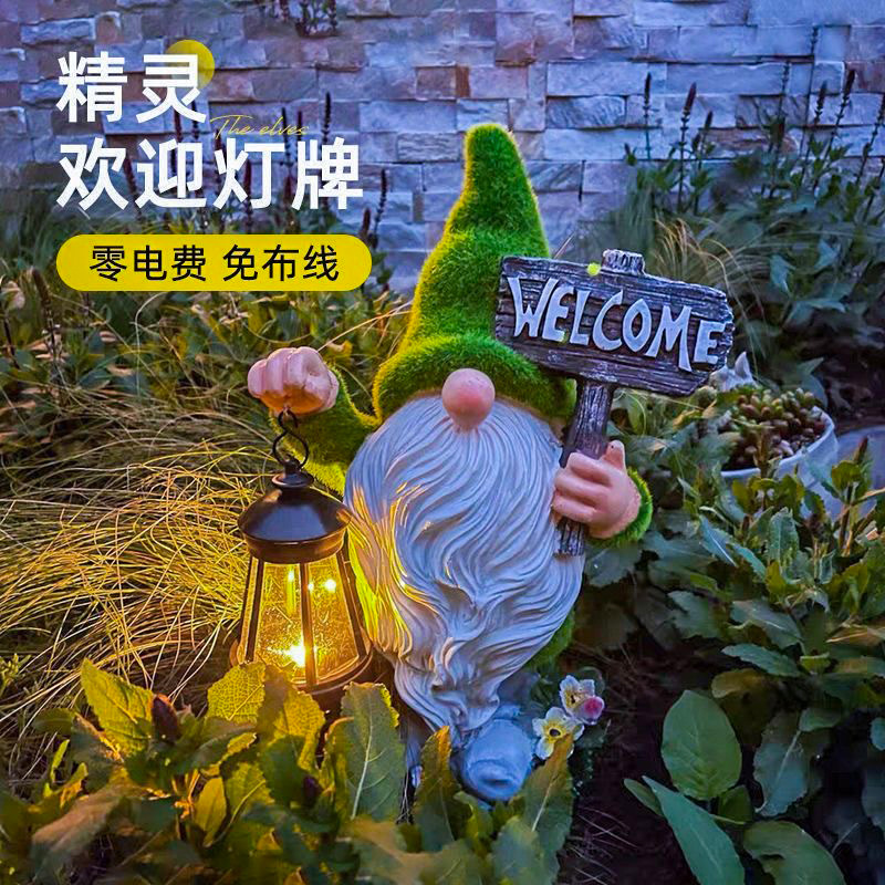 Cross-border outdoor solar courtyard lamp ornament dwarf resin crafts gnome statue garden decoration ornament