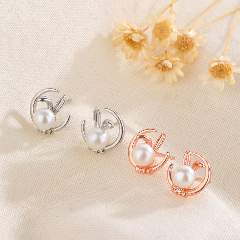 Fashion Bunny Ears Moon Copper Inlay Artificial Pearls Ear Studs 1 Pair